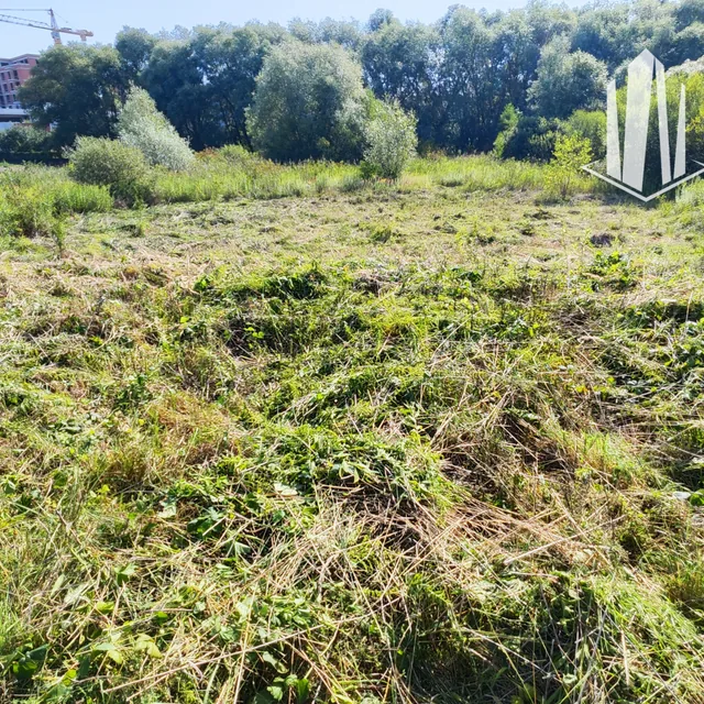 Investičný pozemok, Ľubotice